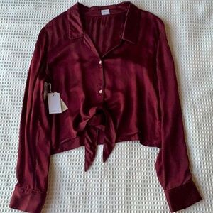 NWT Aritzia Wilfred Tie Front Blouse